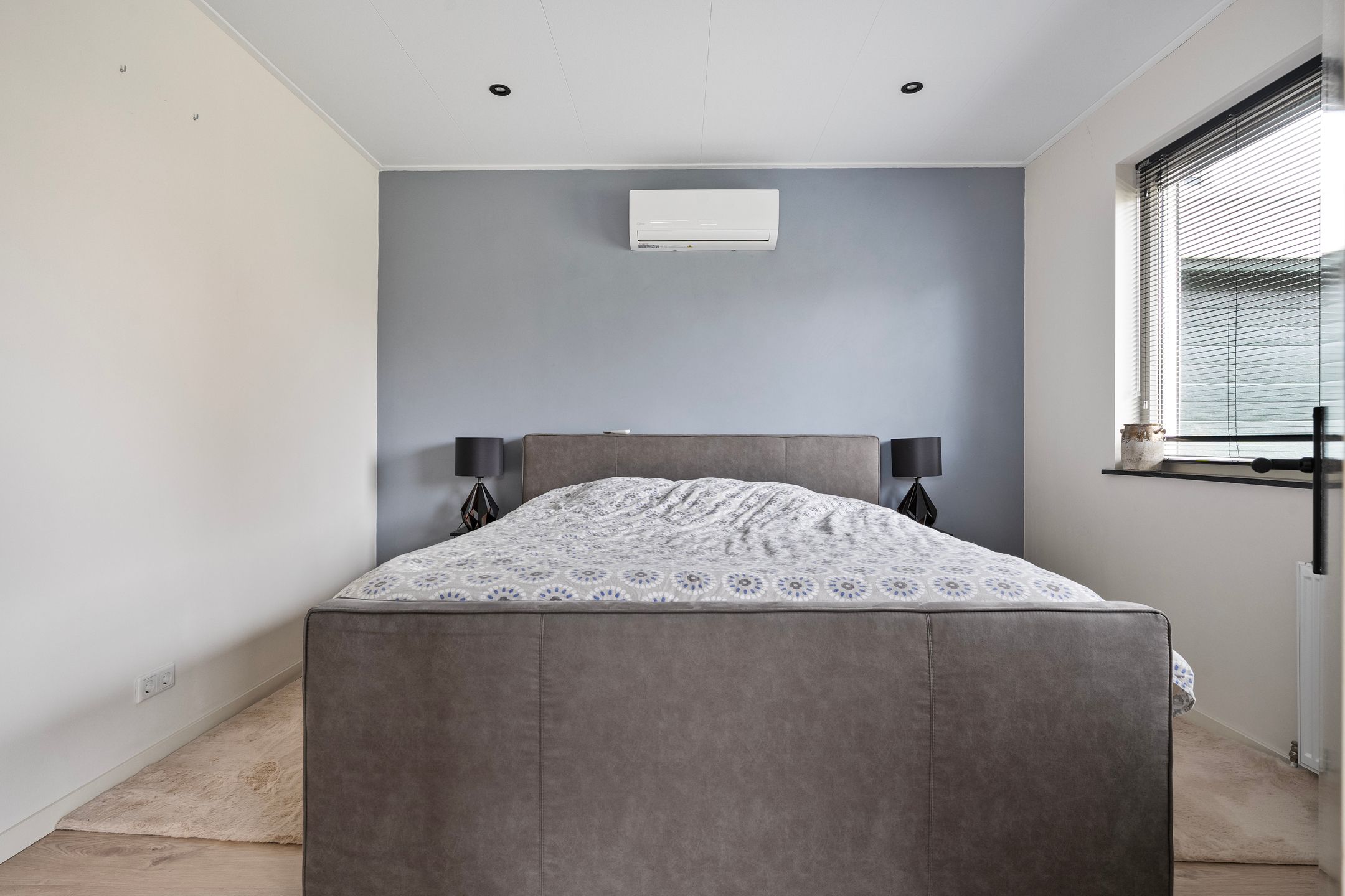 Foto 21 van Julianalaan 1