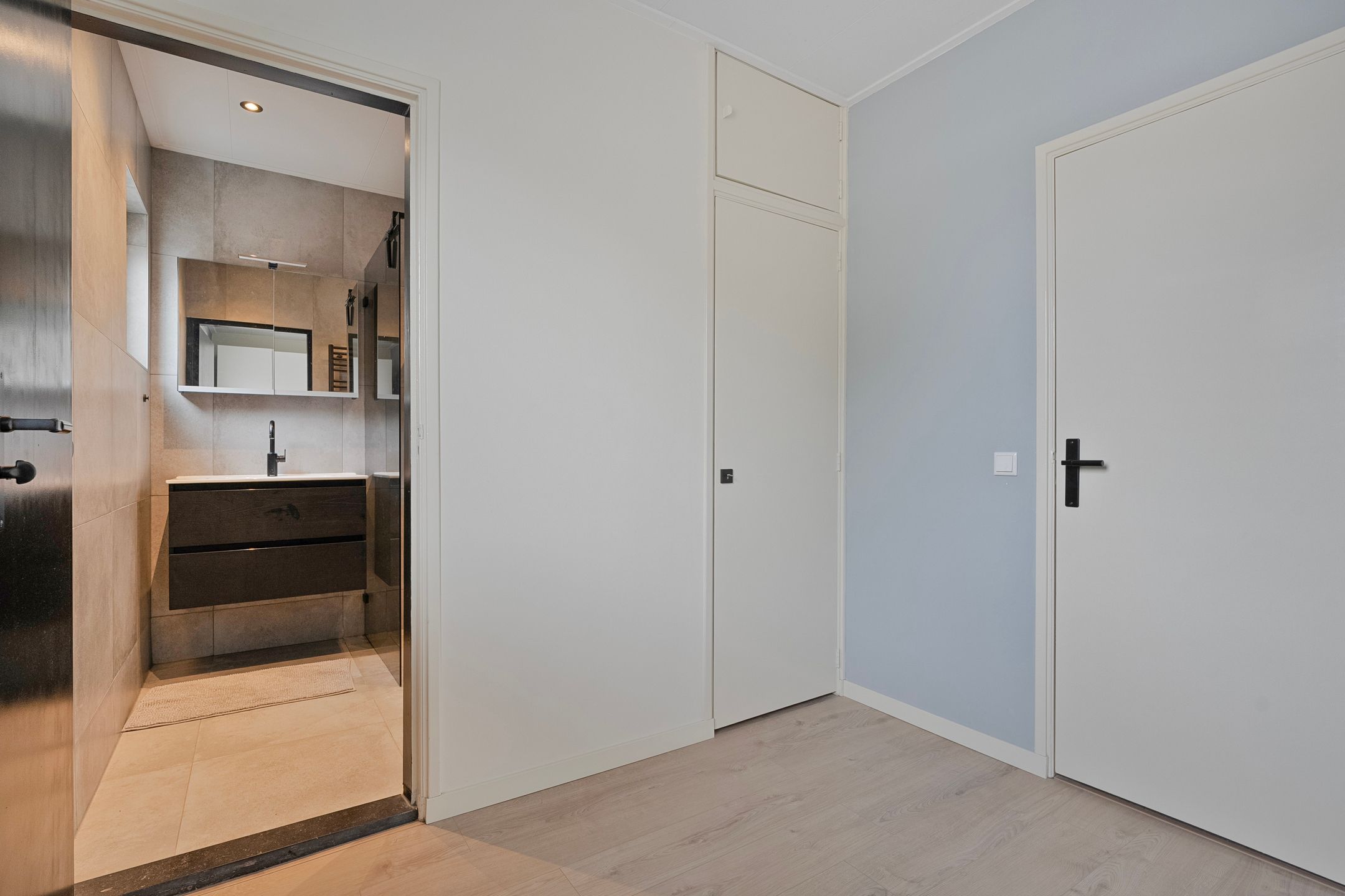 Foto 24 van Julianalaan 1