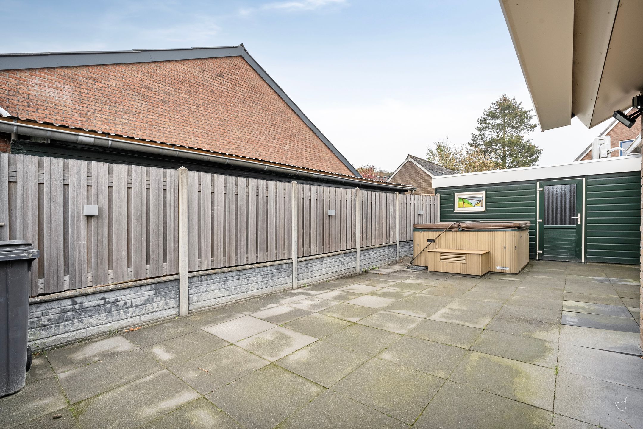 Foto 33 van Julianalaan 1