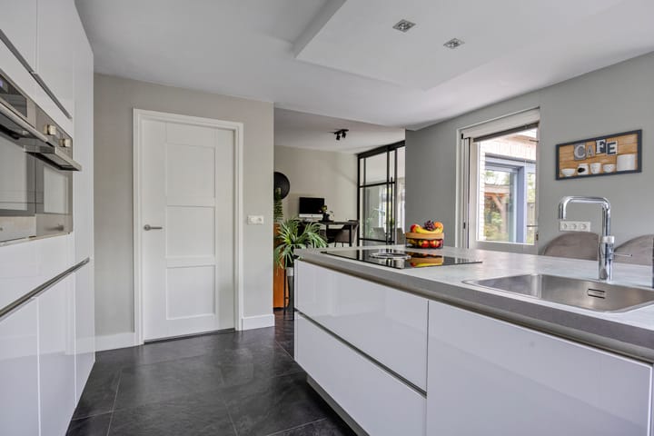 Foto 9 van Toscalaan 6