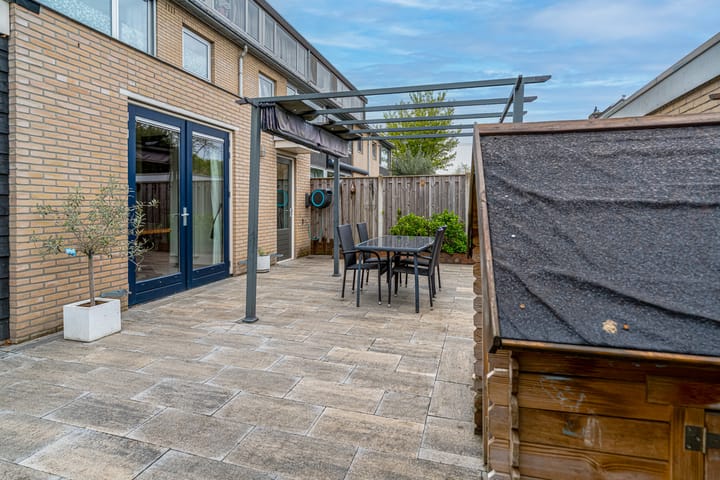 Foto 25 van Buizerdstraat 73