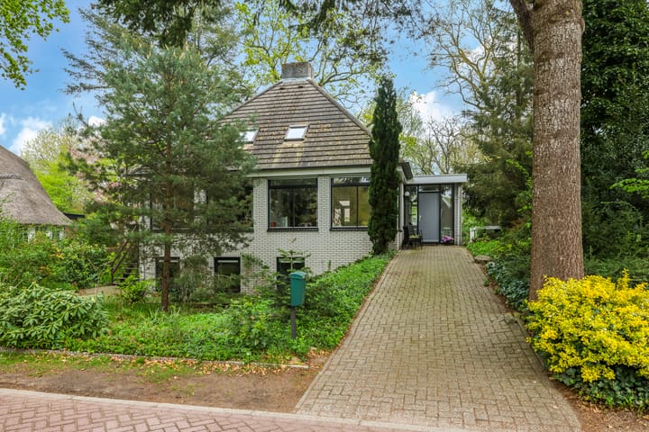 Foto 1 van Berglaan 8