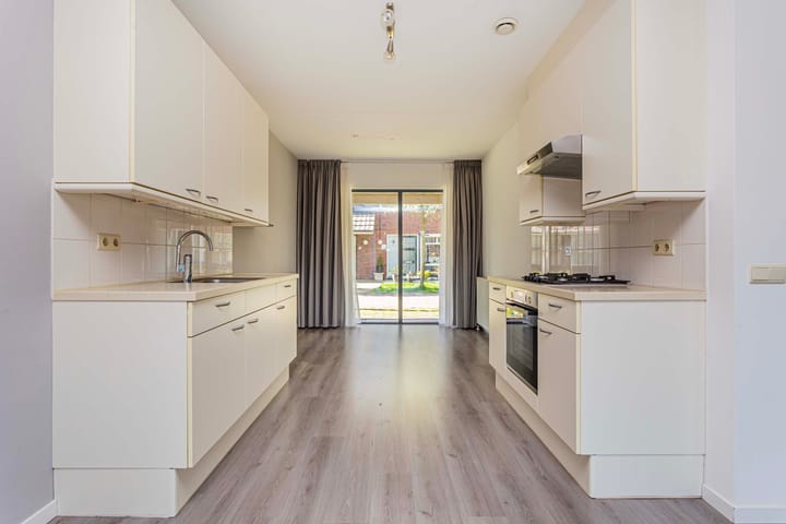 Photo 8 of Doyennéperenlaan 76