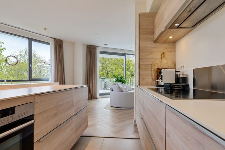 Photo 19 of Koninginneweg 19