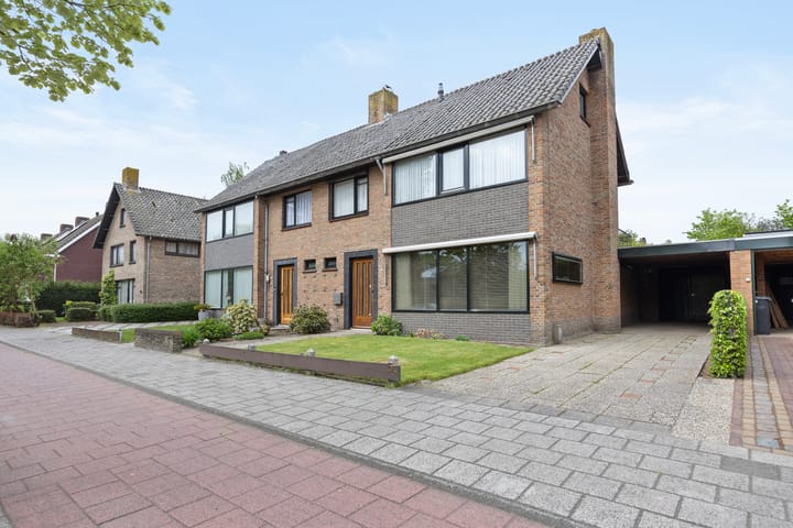 Photo 42 of Burgemeester Smeelelaan 62