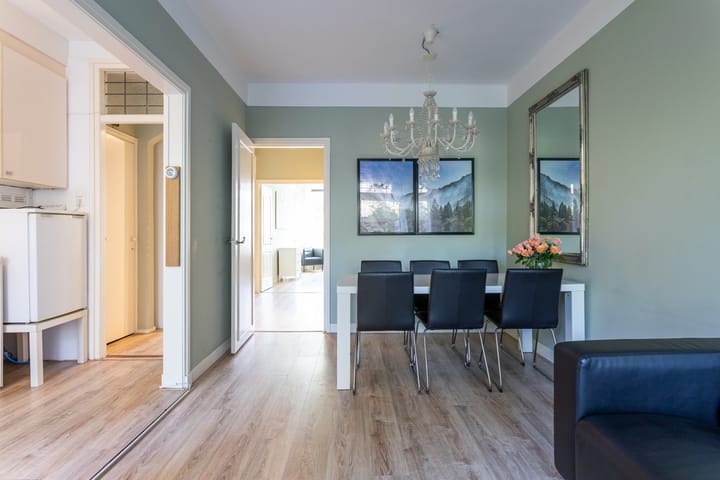 Photo 11 of Zeestraat 60