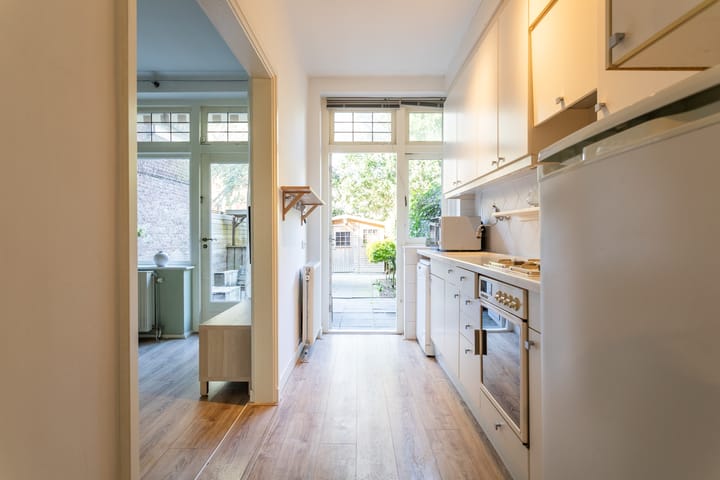 Photo 8 of Zeestraat 60