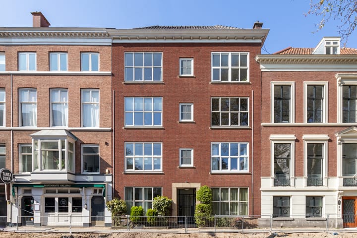 Photo 26 of Zeestraat 60