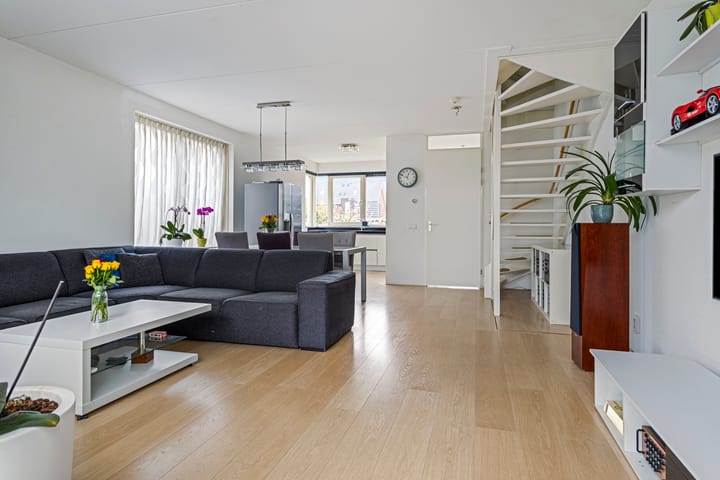 Foto 11 van Mathilde Wibautsingel 33