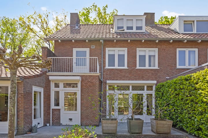 Foto 32 van Graaf Engelbertlaan 14