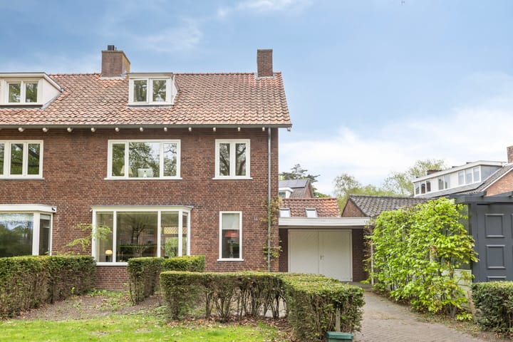 Foto 38 van Graaf Engelbertlaan 14