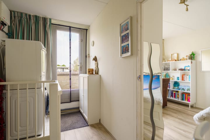 Foto 16 van Buñuellaan 53