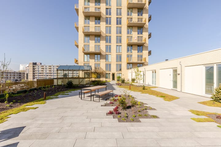 Foto 28 van Jaap van der Hoekplaats 250