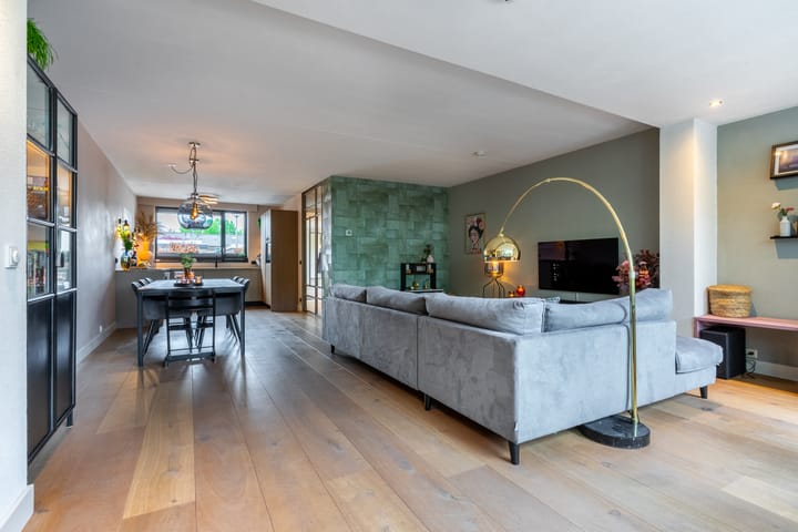 Foto 15 van Avondroodstraat 28