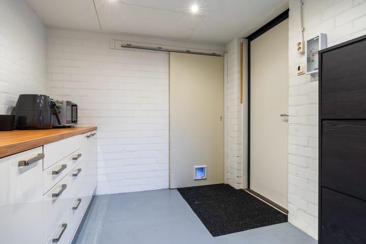 Foto 21 van Avondroodstraat 28