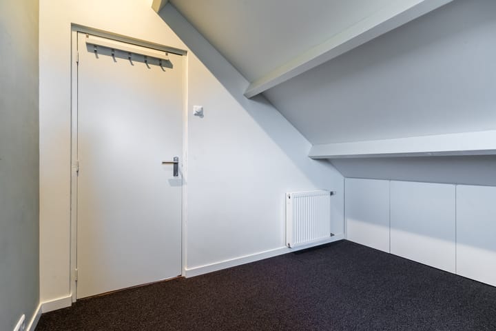 Foto 41 van Avondroodstraat 28