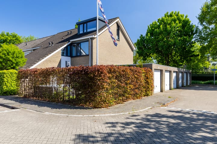 Foto 48 van Avondroodstraat 28