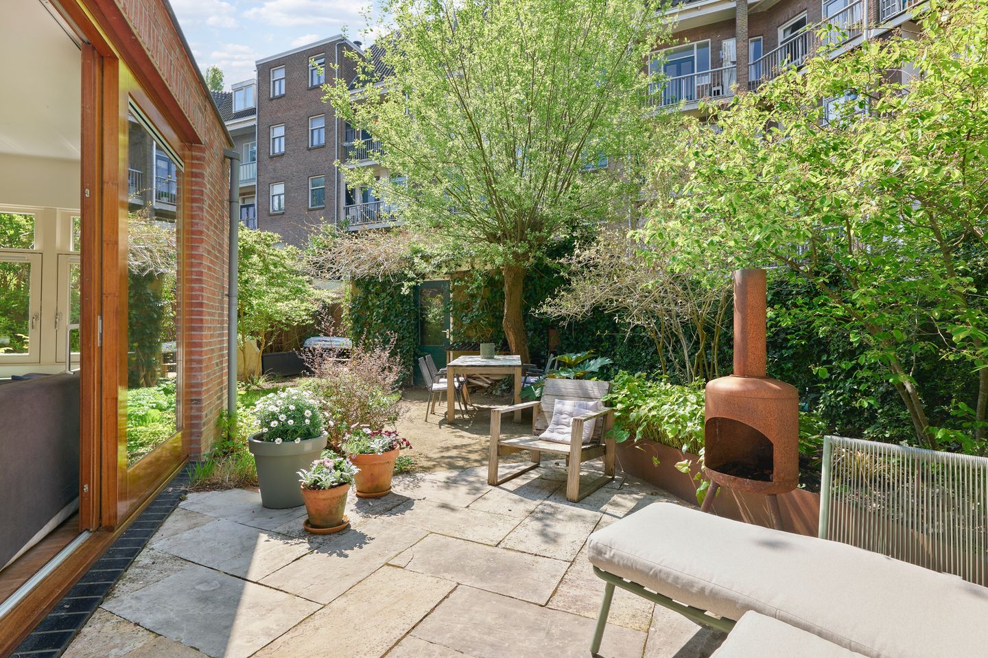 Photo 4 of Vincent van Goghstraat 8-A