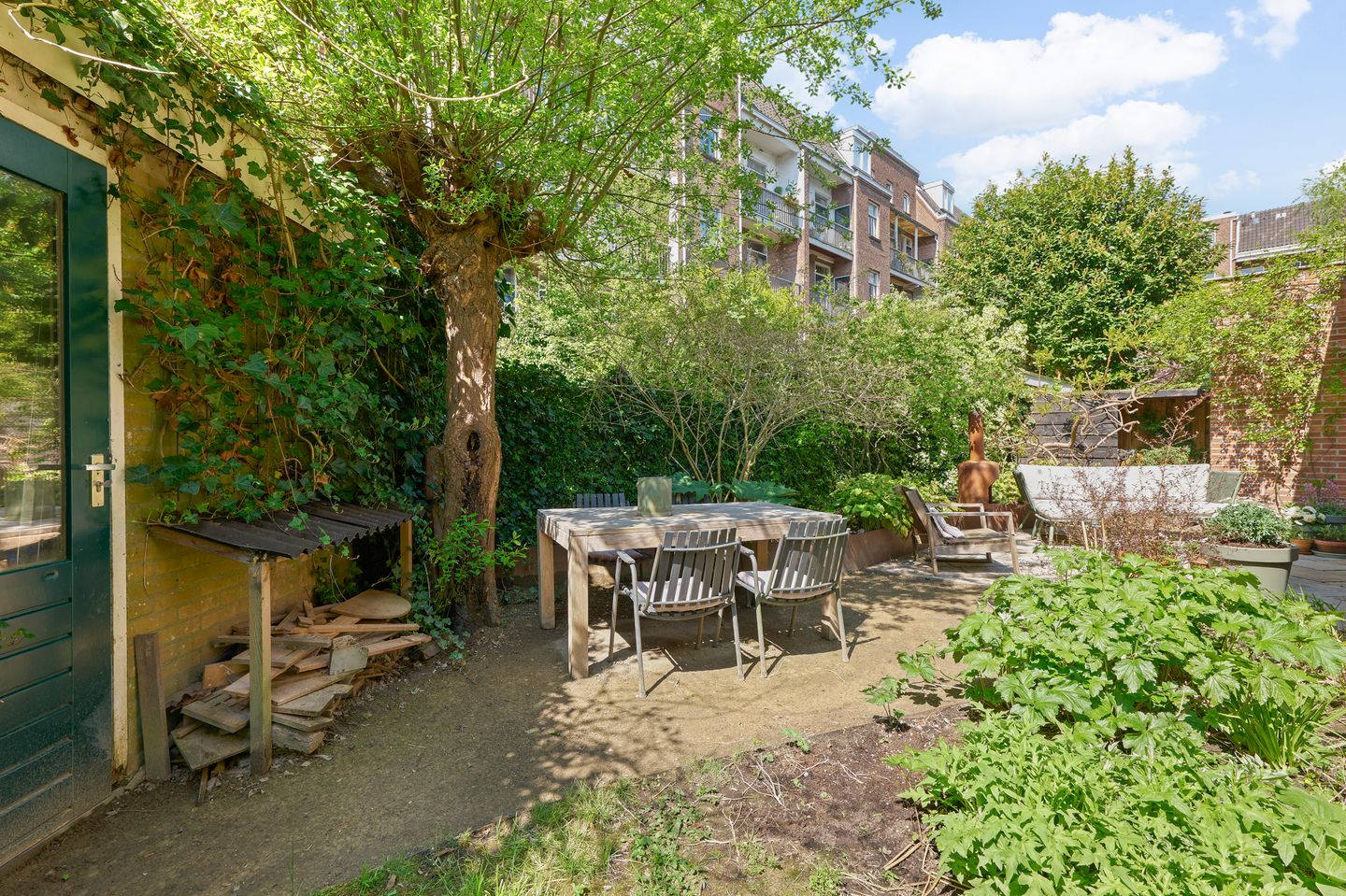 Photo 5 of Vincent van Goghstraat 8-A