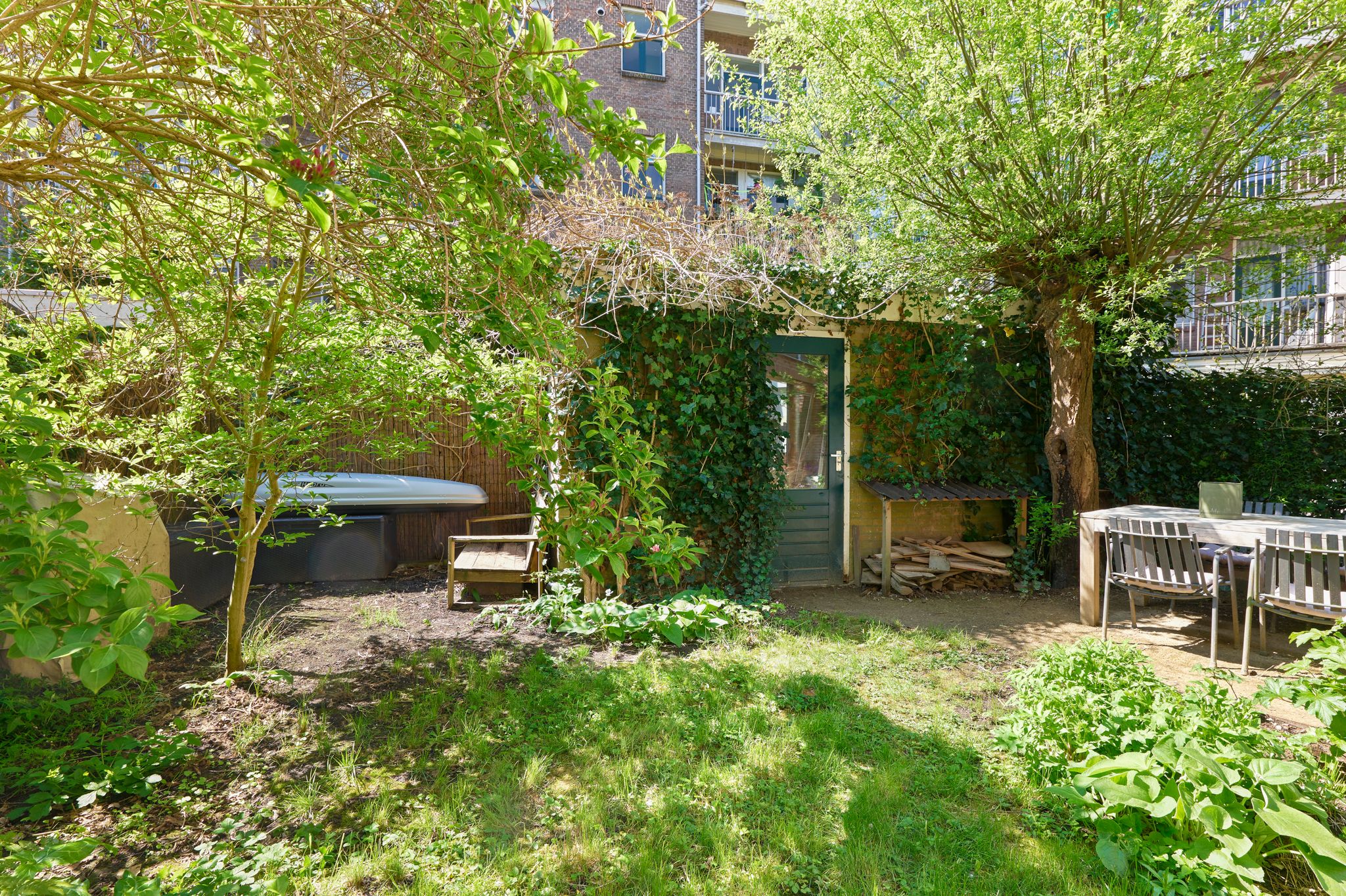 Photo 6 of Vincent van Goghstraat 8-A