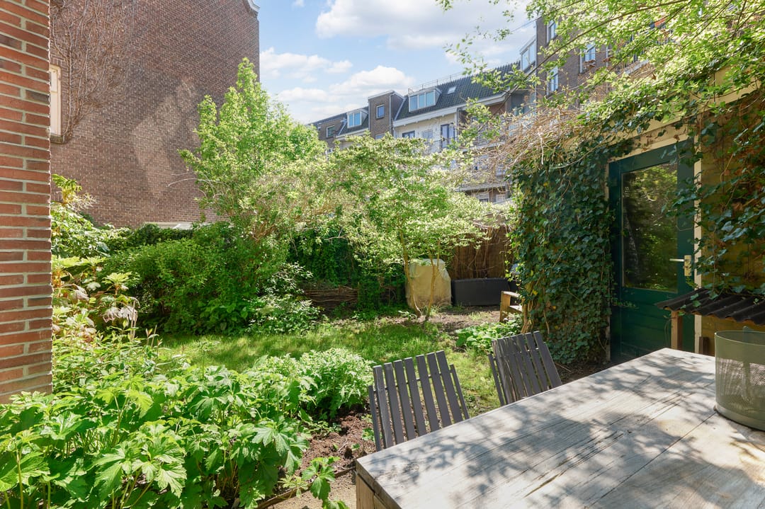 Photo 7 of Vincent van Goghstraat 8-A