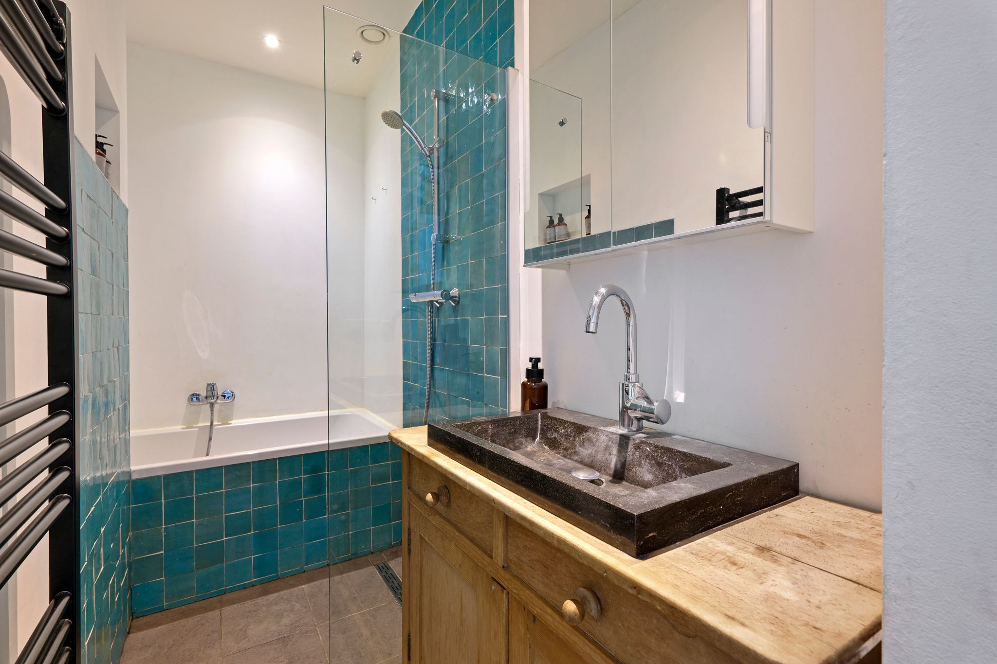 Photo 18 of Vincent van Goghstraat 8-A