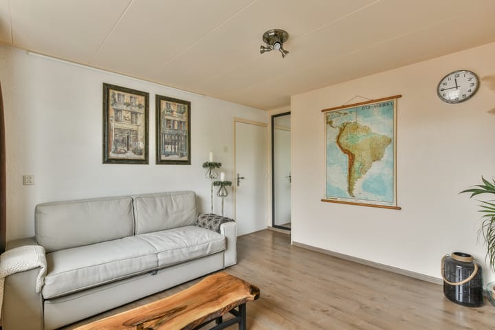 Foto 16 van Moerbeistraat 14