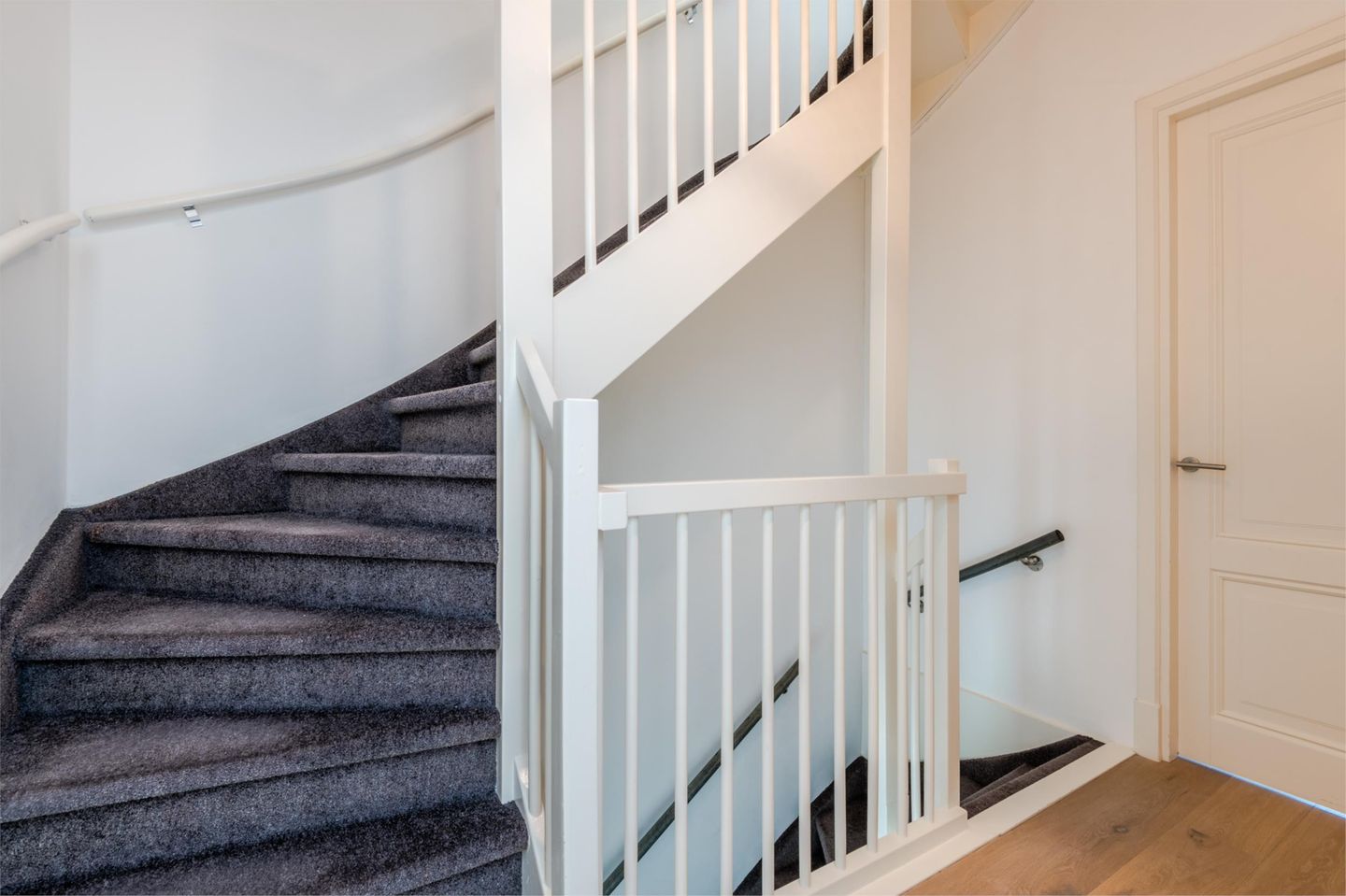 Photo 35 of Zeussingel 97