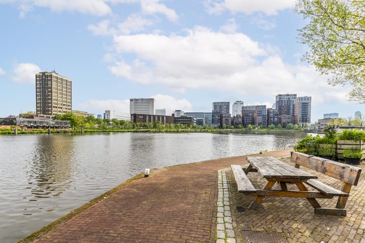 Photo 8 of Coolhaven 48-B