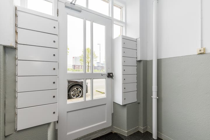 Photo 10 of Coolhaven 48-B