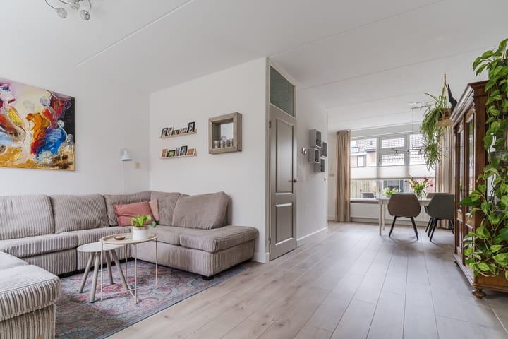 Foto 2 van Burg. Warnerslaan 29