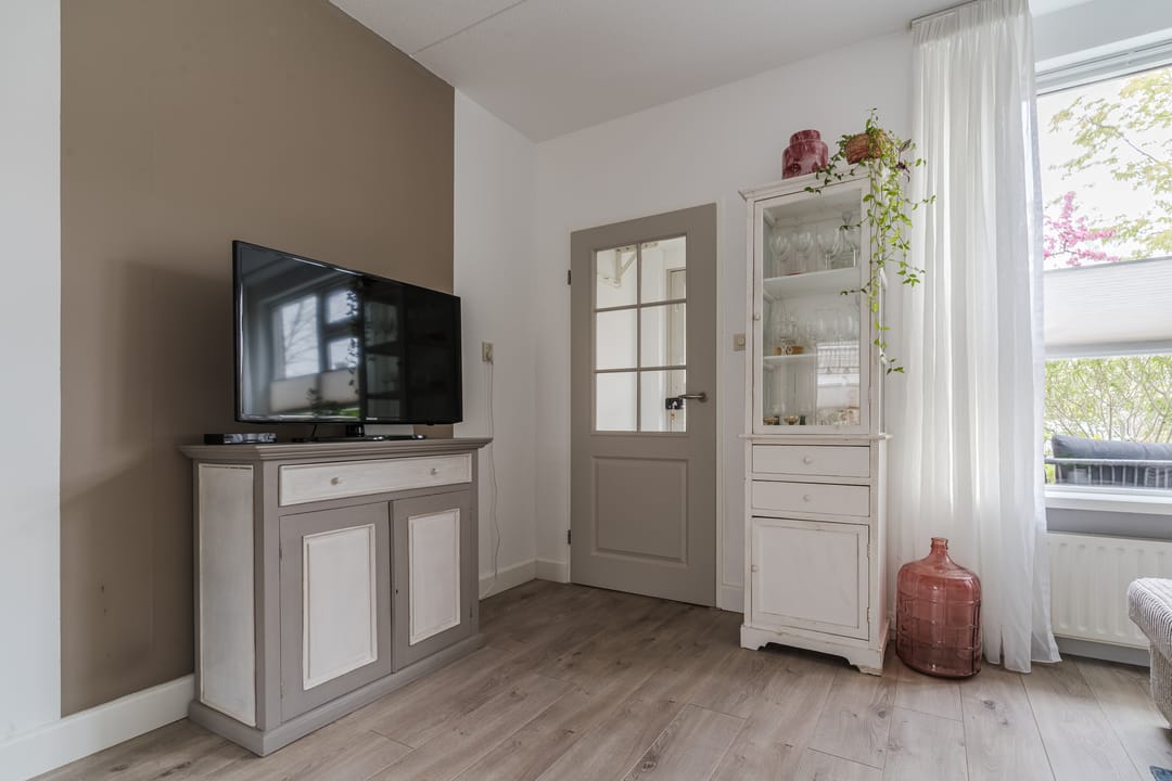 Foto 8 van Burg. Warnerslaan 29