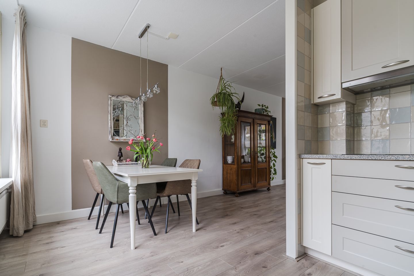 Foto 14 van Burg. Warnerslaan 29