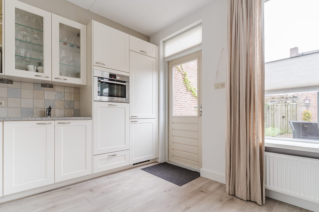 Foto 16 van Burg. Warnerslaan 29