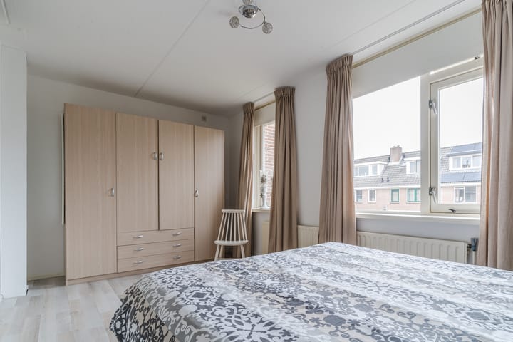 Foto 20 van Burg. Warnerslaan 29