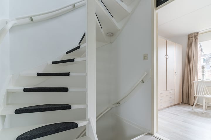 Foto 27 van Burg. Warnerslaan 29