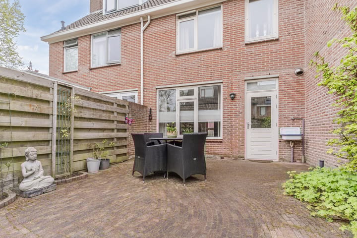 Foto 38 van Burg. Warnerslaan 29