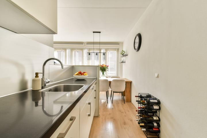 Foto 9 van Witte de Withstraat 1-X