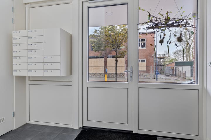 Foto 6 van Jakob Bruggemalaan 2-02