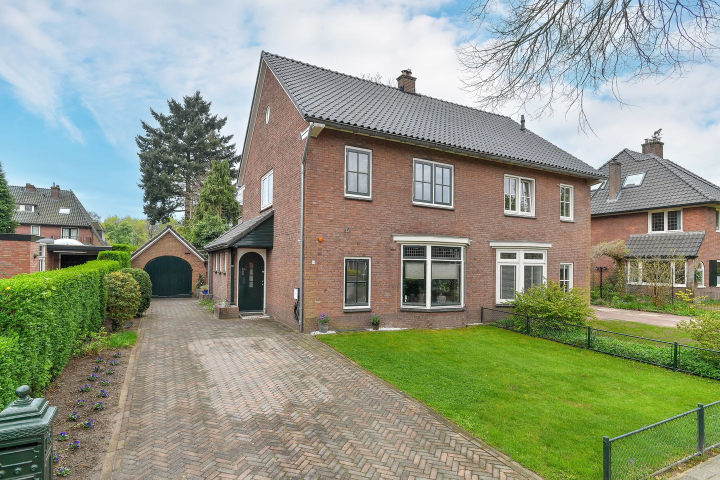 Foto 1 van Nassaulaan 14