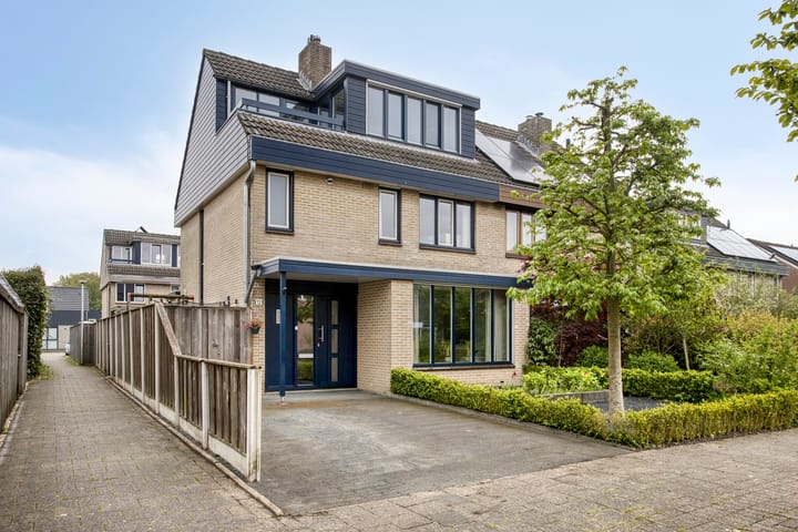 Foto 5 van Nathan Poolpad 12