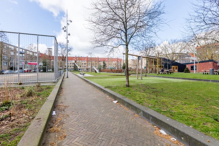 Foto 17 van Niasstraat 26