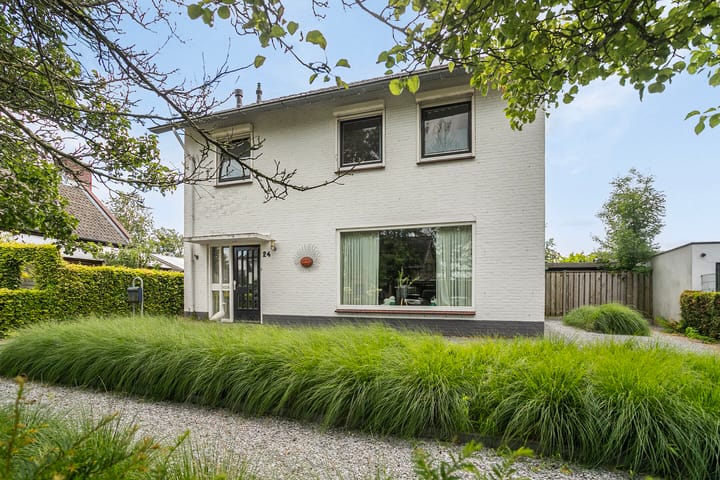 Foto 12 van Heuvel 24