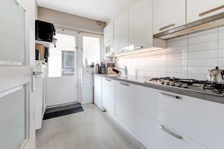 Foto 9 van van Heeckerenskamp 12