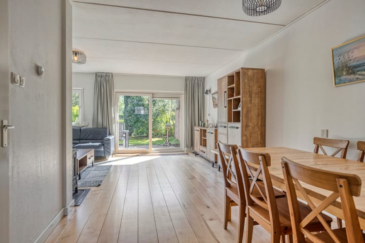 Photo 6 of Stokebrand 377