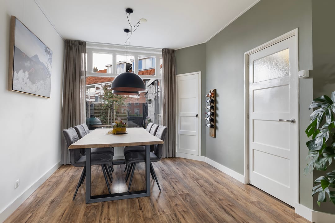 Photo 17 of van Leeuwenhoekstraat 43