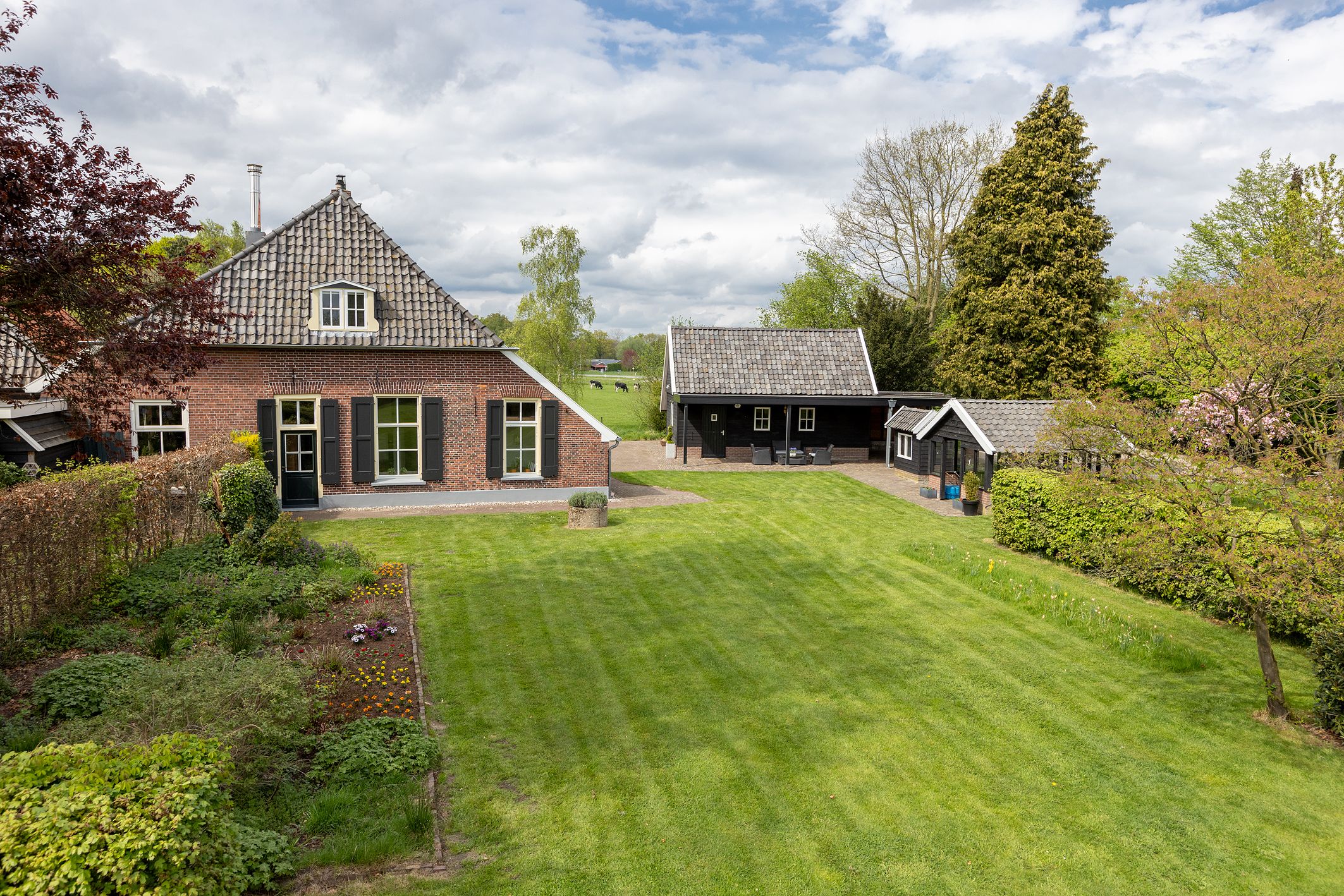 Photo 36 of Diepenheimseweg 47