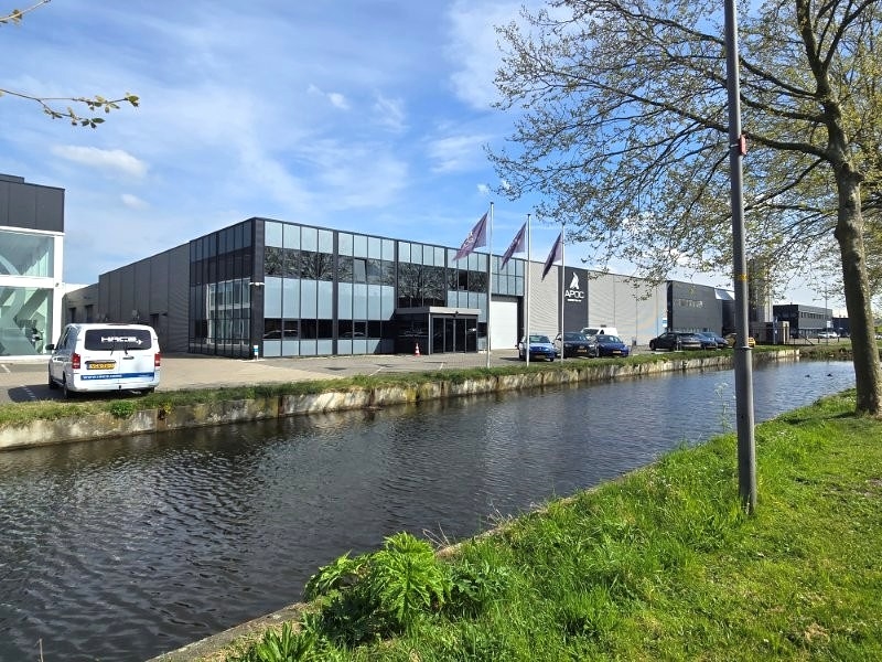 View photo 1 of Veilingweg 48