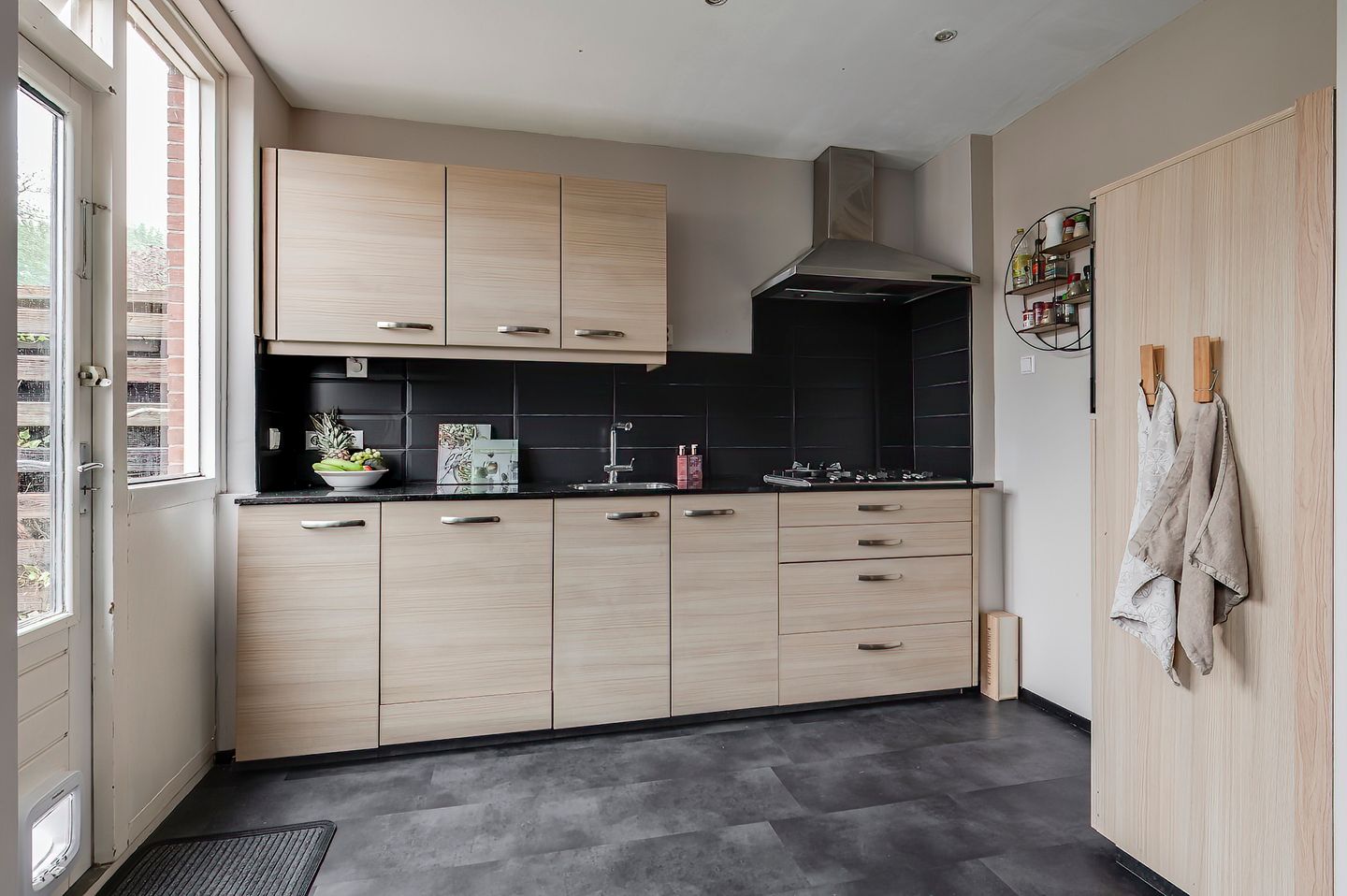 Photo 5 of Debussystraat 90