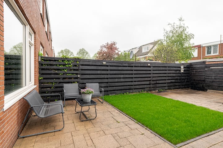 Foto 13 van Debussystraat 90